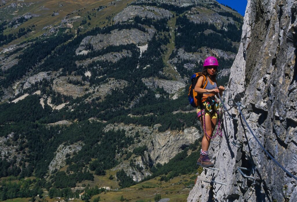 via ferrata, mountain, climbing, climb, mountaineering, mountaineer, rock, exposed, nature, alpine, hiking, maurienne, france, woman, vertige
